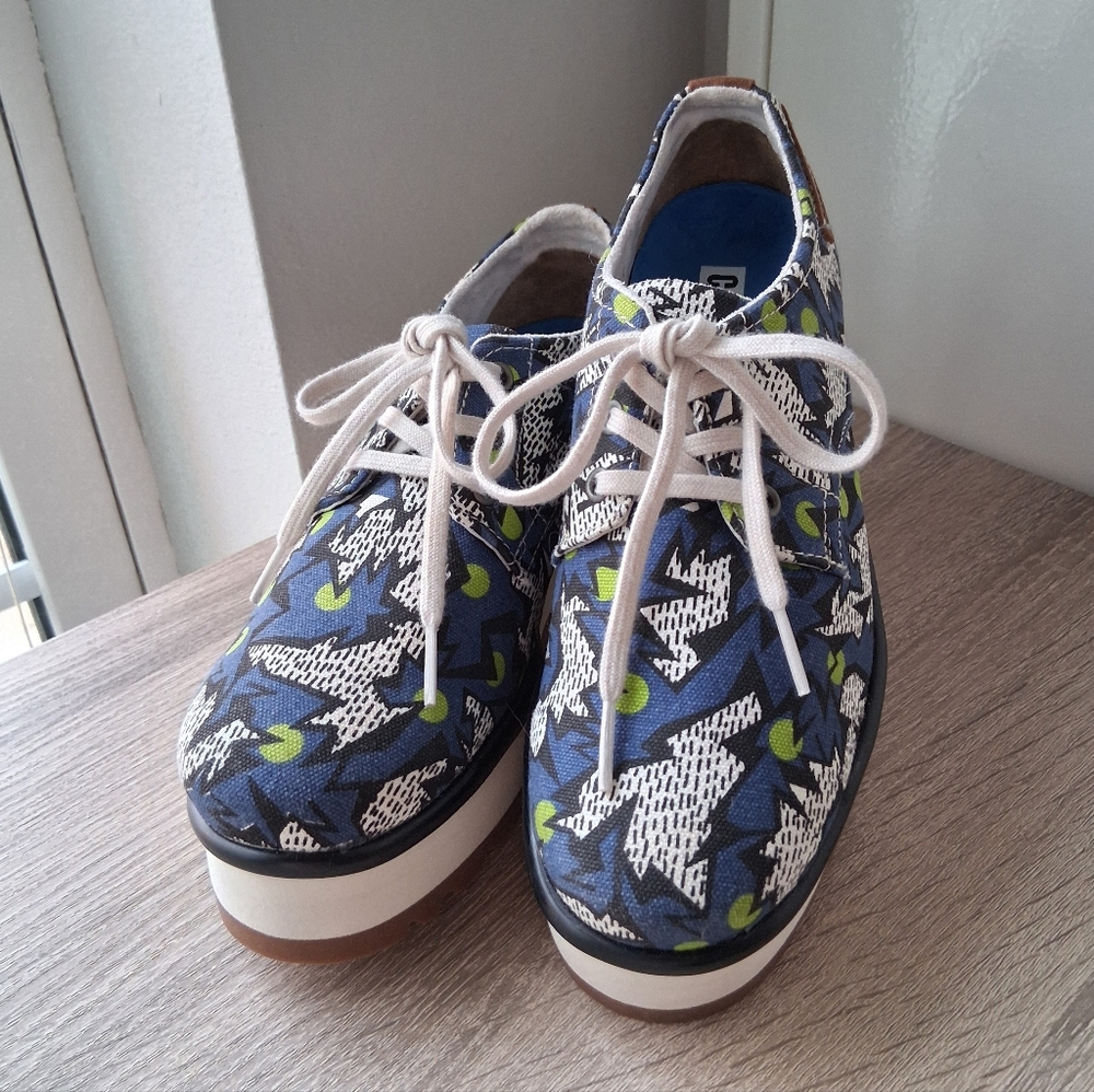 Caterpillar Retro Patterned Platform Sneakers 🐠🦋